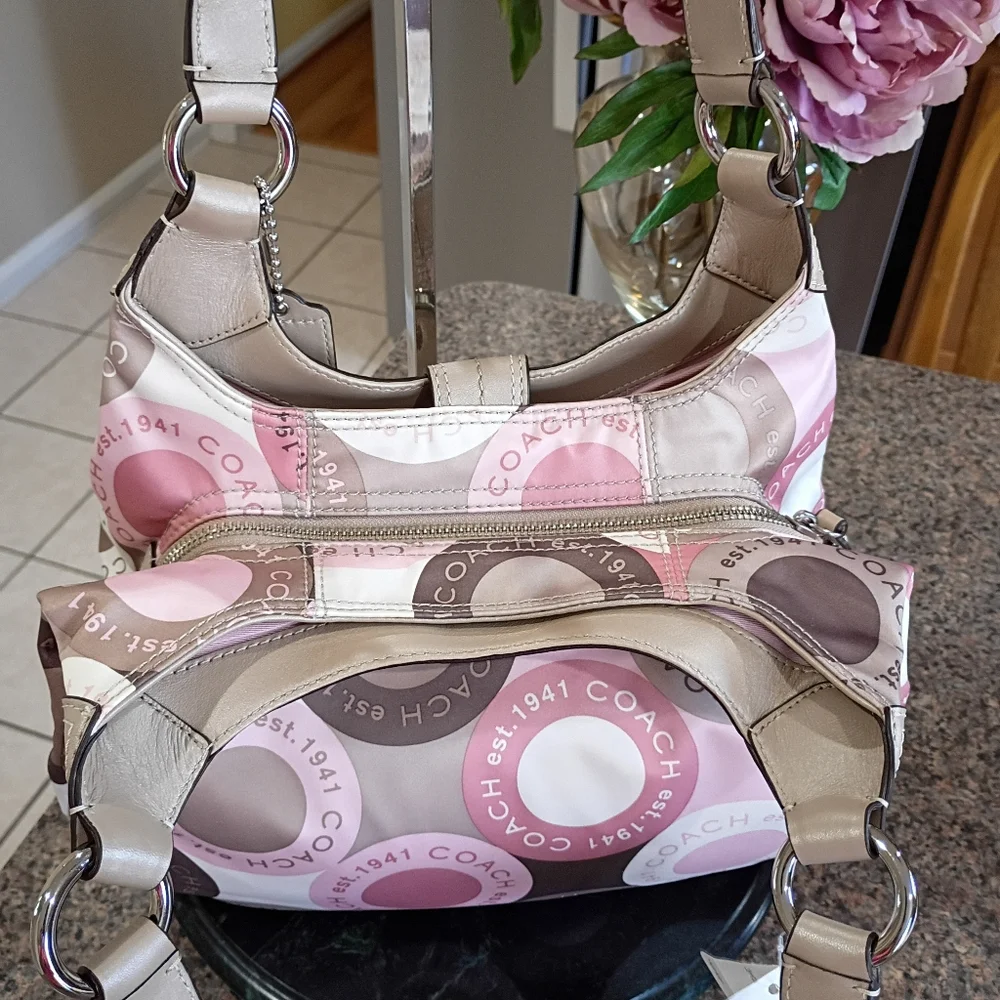 NWT Coach Soho Signature Scarf Print